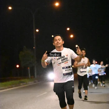 Runner Photo 7723968