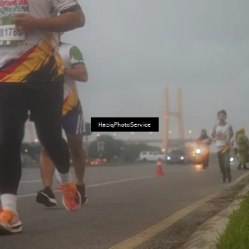 Runner Photo 7723971