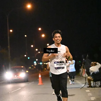 Runner Photo 7723977