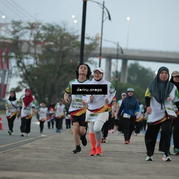 Runner Photo 7723979