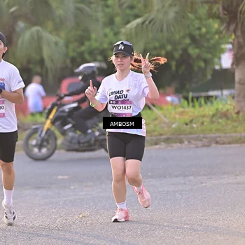 Runner Photo 7724001