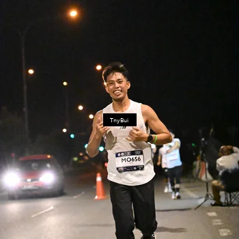 Runner Photo 7724002