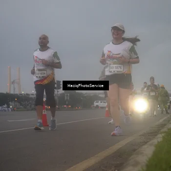 Runner Photo 7724011