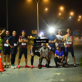 Runner Photo 7724013
