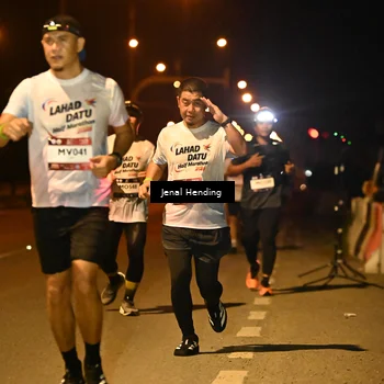 Runner Photo 7724016