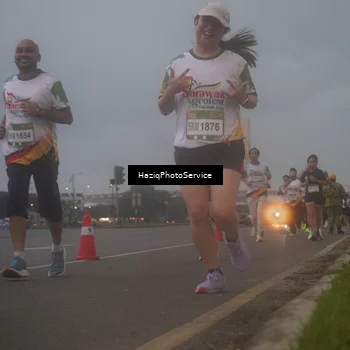 Runner Photo 7724021