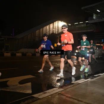 Runner Photo 7724023