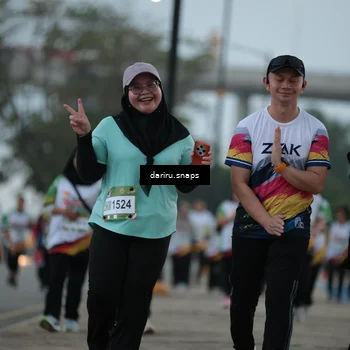 Runner Photo 7724033