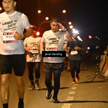 Runner Photo 7724036