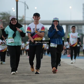 Runner Photo 7724047