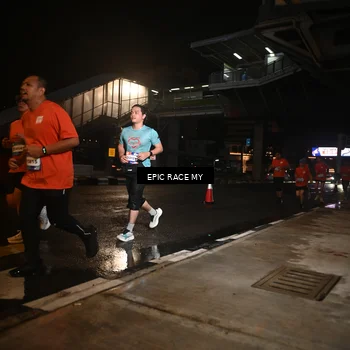 Runner Photo 7724057