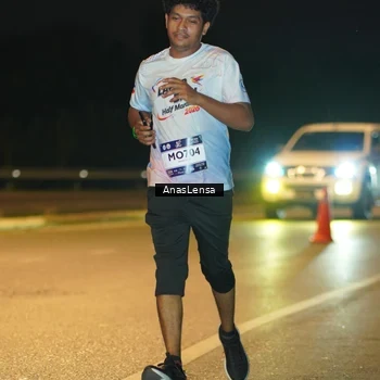 Runner Photo 7724065