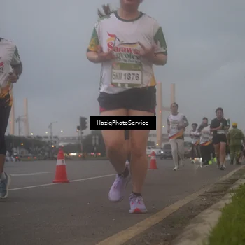 Runner Photo 7724071