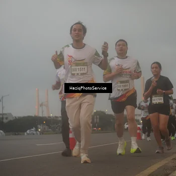 Runner Photo 7724082