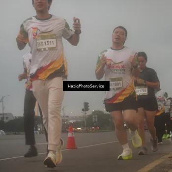 Runner Photo 7724085