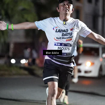 Runner Photo 7724090