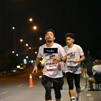 Runner Photo 7724091