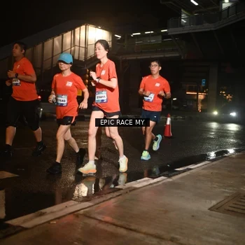 Runner Photo 7724096