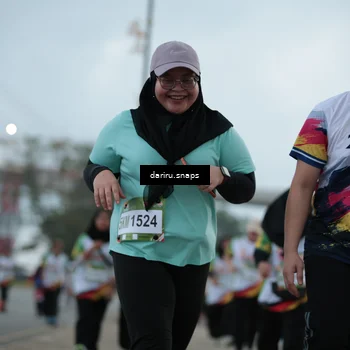 Runner Photo 7724110