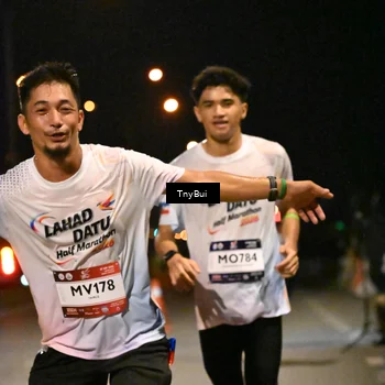 Runner Photo 7724120
