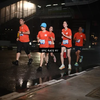 Runner Photo 7724132