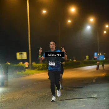 Runner Photo 7724141