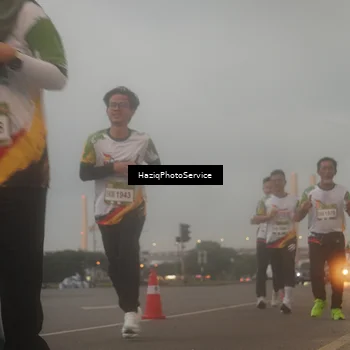 Runner Photo 7724149