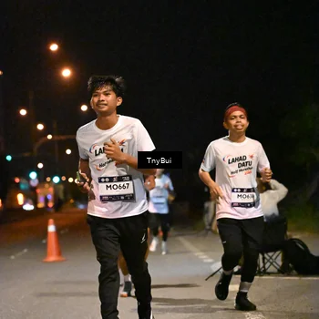 Runner Photo 7724178