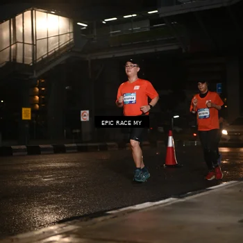 Runner Photo 7724180