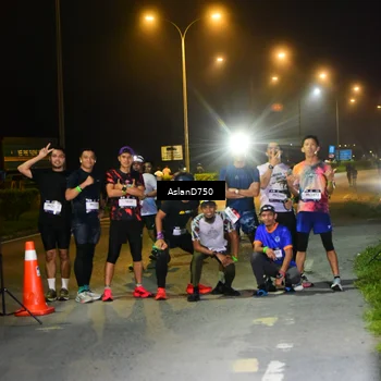 Runner Photo 7724188
