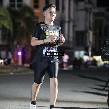Runner Photo 7724191
