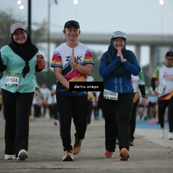Runner Photo 7724218