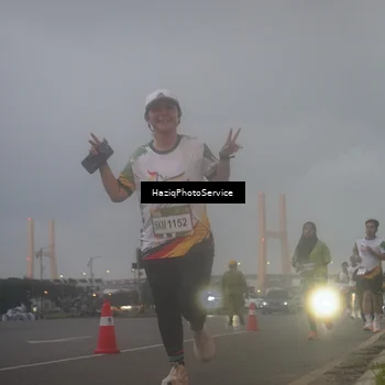 Runner Photo 7724221