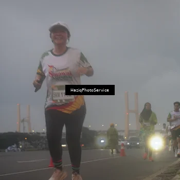 Runner Photo 7724224