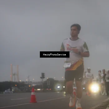 Runner Photo 7724245