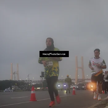 Runner Photo 7724256