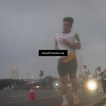 Runner Photo 7724266