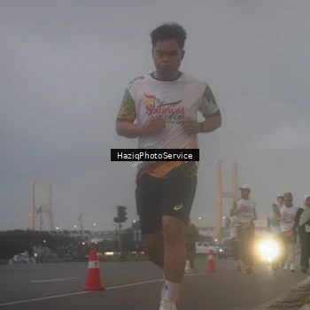Runner Photo 7724271