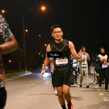 Runner Photo 7724287