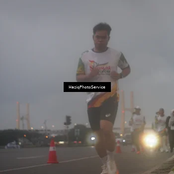 Runner Photo 7724296