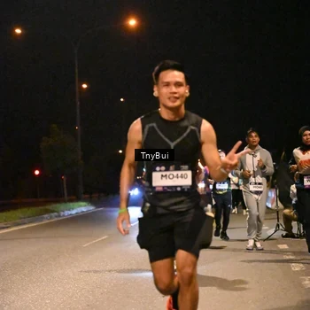 Runner Photo 7724308