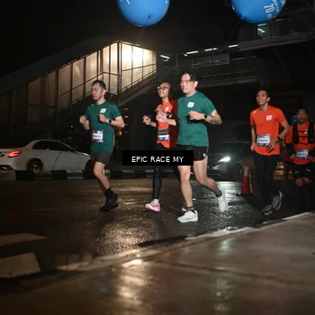 Runner Photo 7724312