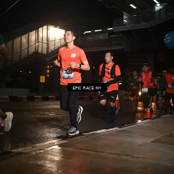 Runner Photo 7724318