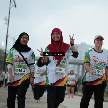 Runner Photo 7724320