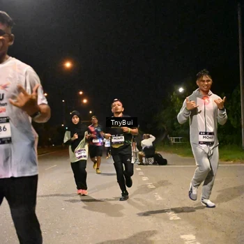 Runner Photo 7724341