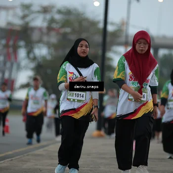 Runner Photo 7724360