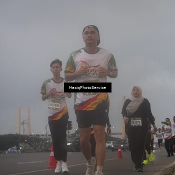 Runner Photo 7724367