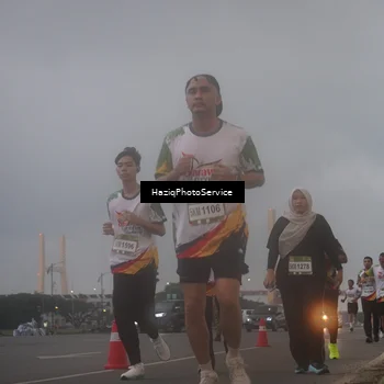Runner Photo 7724369