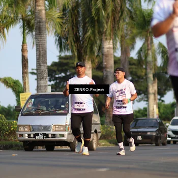 Runner Photo 7724395
