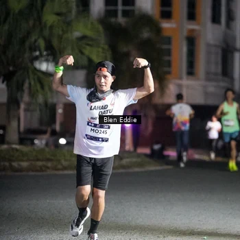 Runner Photo 7724396